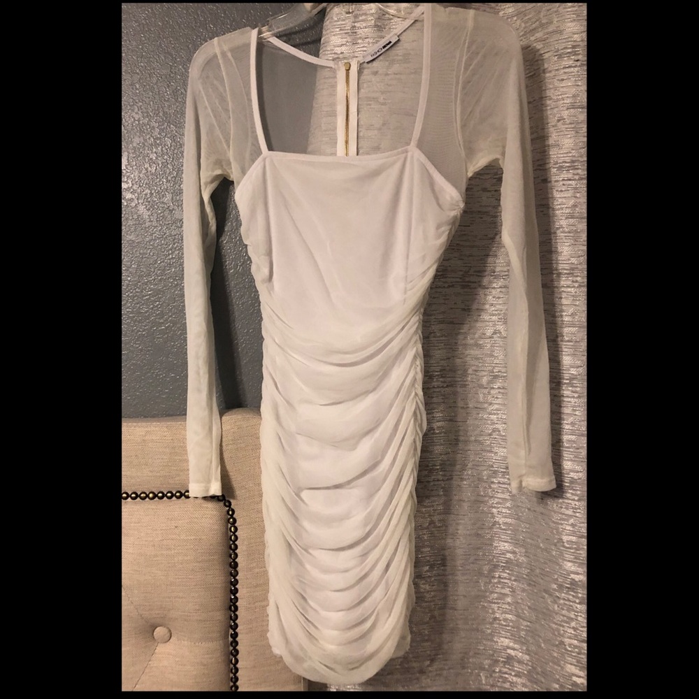 Fashion nova dress - Picture 3 of 4